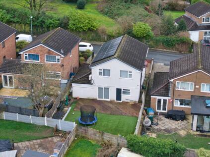 Gleneagles Avenue, Hopwood, Heywood, OL10
