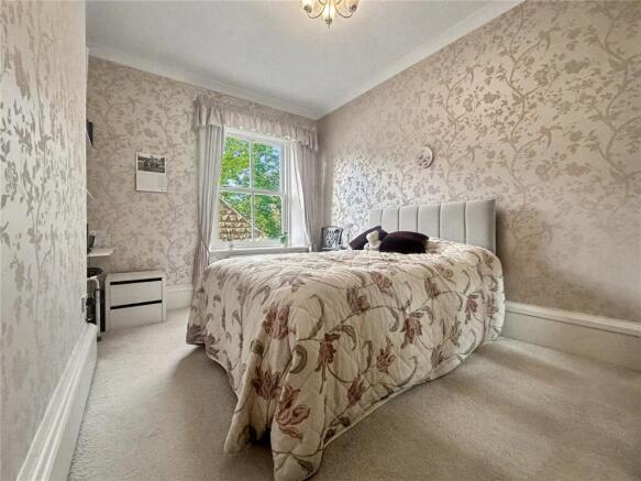 2 bed Apartment for sale Image 12