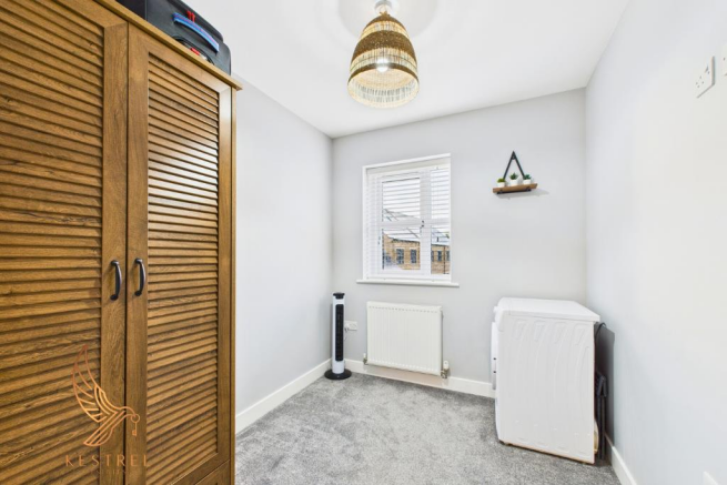 4 bed Detached for sale Image 8