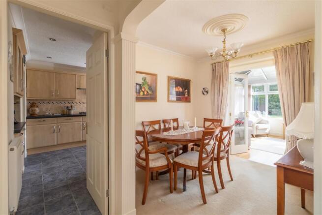 Bay Crescent 16-Dining Room Hallway A.jpg