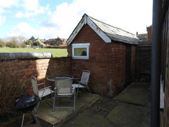 Back garden (2).jpg