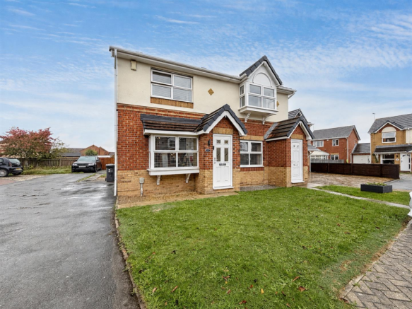 2-bed house on Foxglove Close, Kingswood, Hull, £130,000