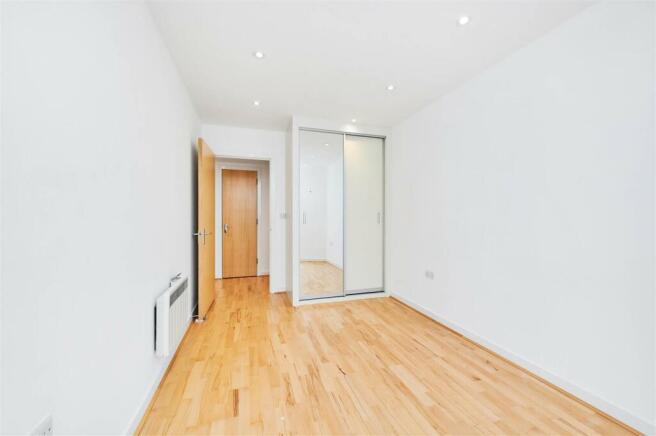 Bedroom, Burnelli Building, Chelsea Bridge Wharf