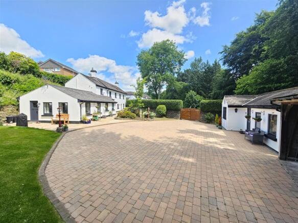 Cottage and Annexe.jpg