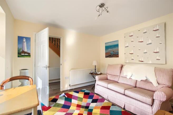 2 bed Semi-Detached for sale Image 7