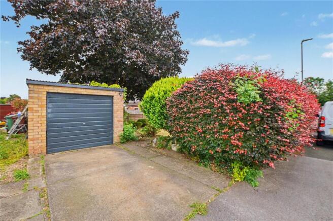 3 bed Semi-Detached for sale Image 9