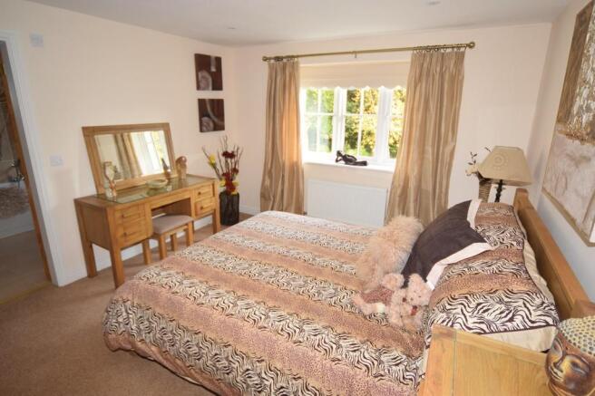 BEDROOM 2  