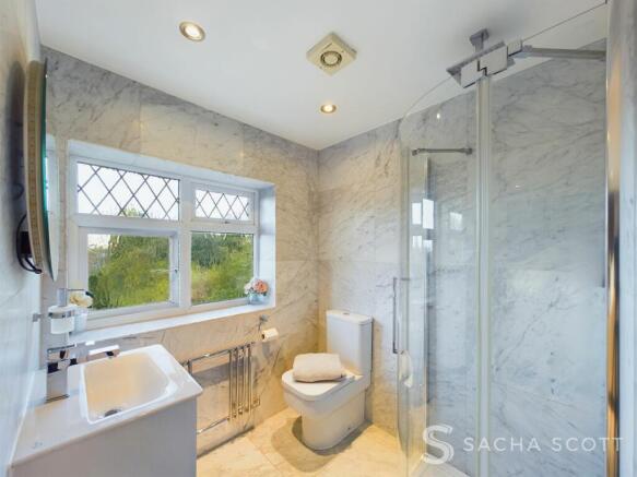 Primary En-Suite