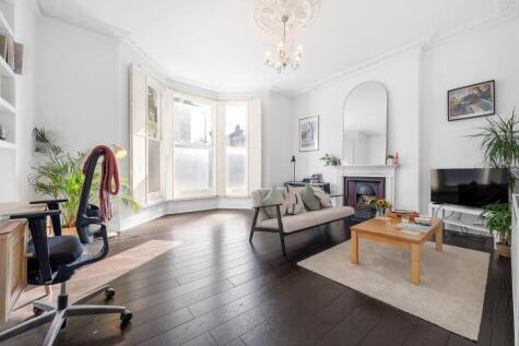 Kings Avenue, SW4