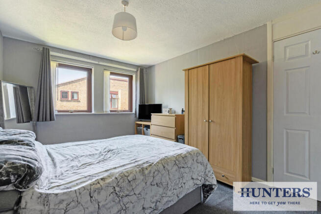 2 bed Flat for sale Image 11