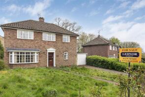 25, Oaklands Park, Bishops Stortford CM23 2BY