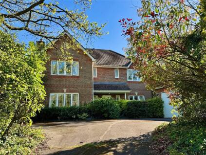 Lake Grove Road, New Milton, Hampshire, BH25