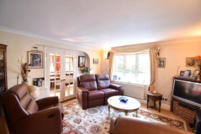 Charing Heath Road, Charing, Ashford, TN27 photo 4