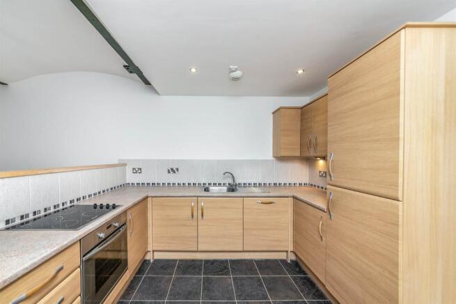 Kitchen Area: