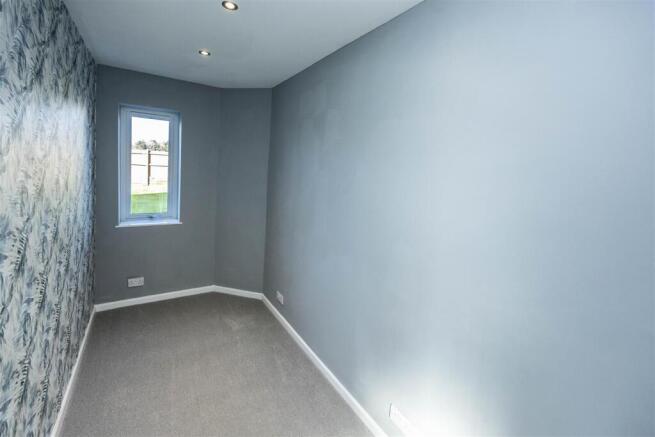 Riley Park, Kirkburton, Huddersfield, HD8 photo 4
