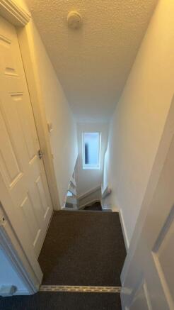 2 bed Terraced to rent Image 10