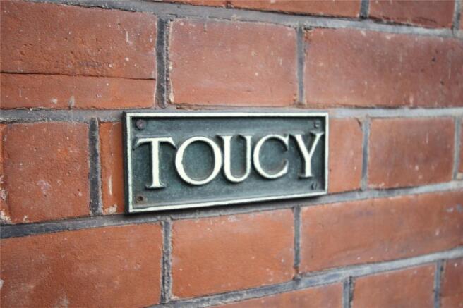 Toucy