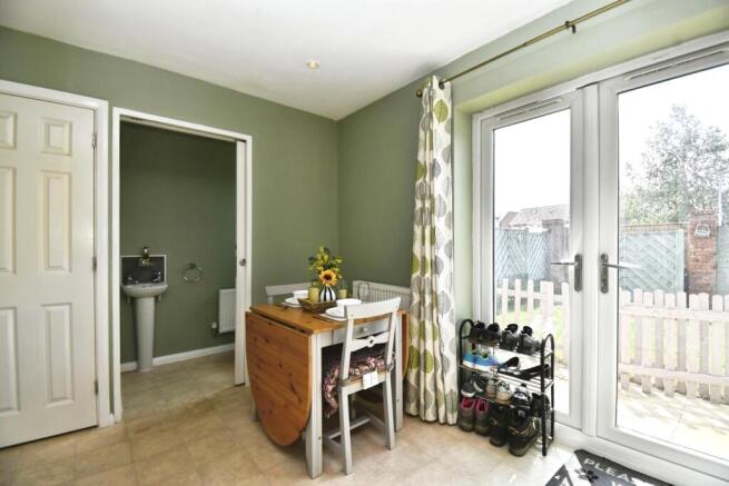 2 bed Terraced for sale Image 7