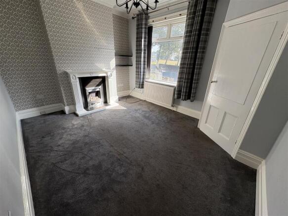 4 bed Terraced for sale Image 2