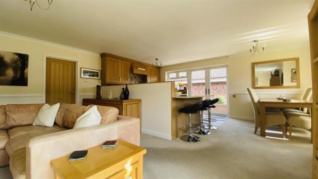 Lounge/Diner/Kitchen
