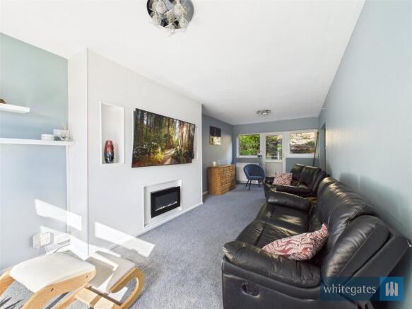 4 bed Semi-Detached for sale Image 7