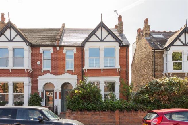 Upper Walthamstow Road, E17