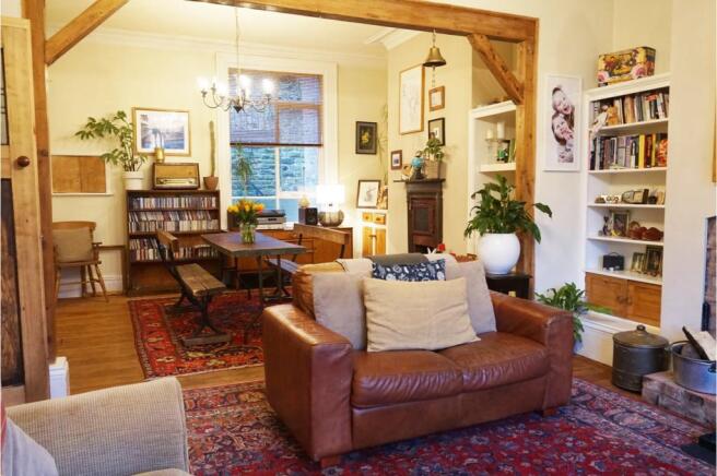 Lounge/Dining Room