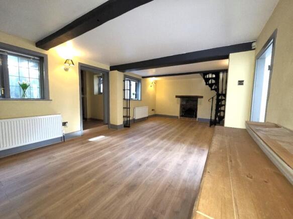 Sitting / Dining room