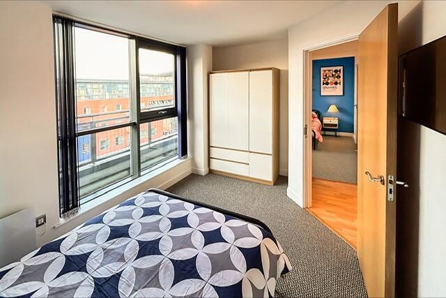 2 bed Apartment to rent Image 9