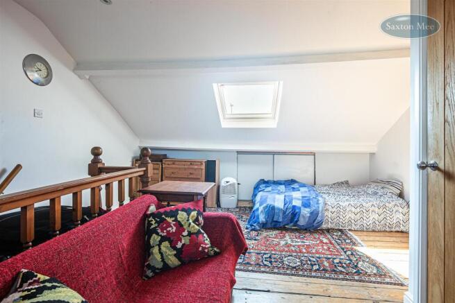 3 bed Terraced for sale Image 11