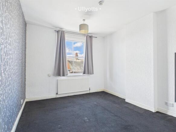 2 bed Maisonette to rent Image 7