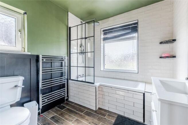 4 bed Semi-Detached for sale Image 7