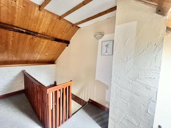 4 bed Cottage for sale Image 11