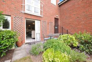 Flat 10, Goodrich Court, Gloucester Road, Ross-on-wye HR9 5GD