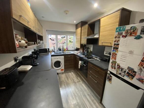 25ds.kitchen.jpg