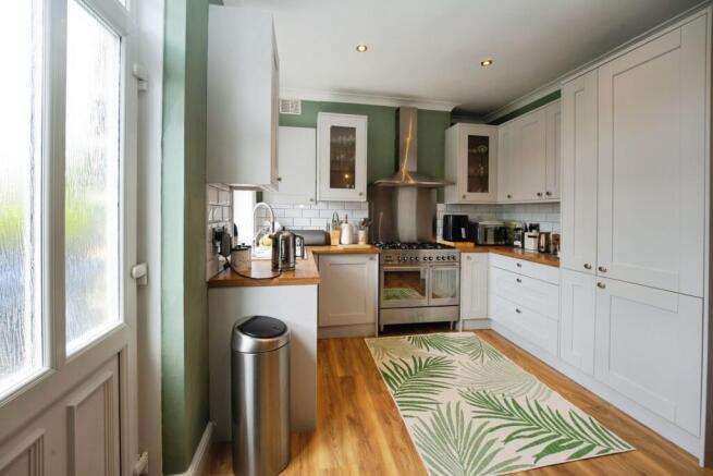2 bed Terraced for sale Image 5