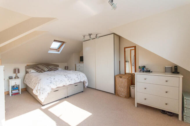 Bedroom 4 - Top F...