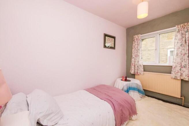 3 bed Semi-Detached for sale Image 12