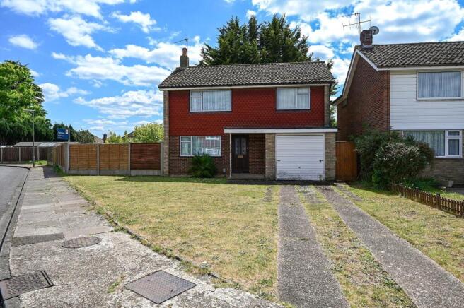 3-bed detached on Hereford Close, Laleham, Surrey, TW18, £600,000