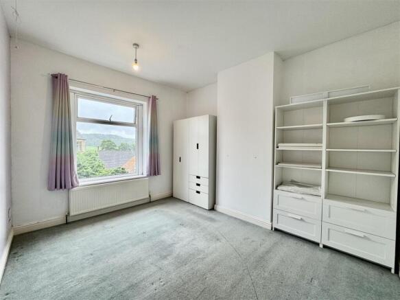 3 bed End of Terrace to rent Image 12