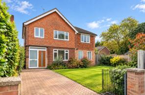 10, Little Green Lane, Chertsey KT16 9PH