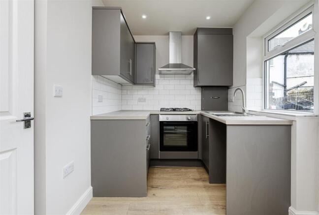 2 bed Terraced for sale Image 8