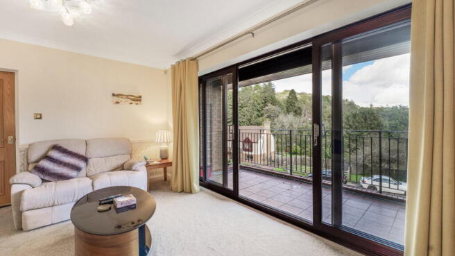 Parkfield Drive, Plymouth, PL6 8AR photo 4