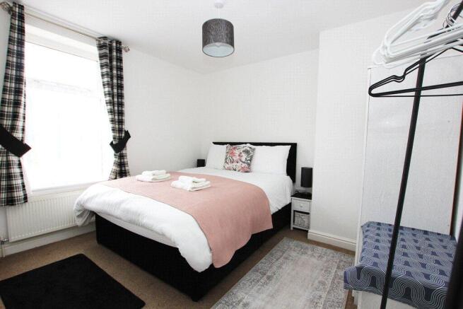 3 bed Terraced for sale Image 10