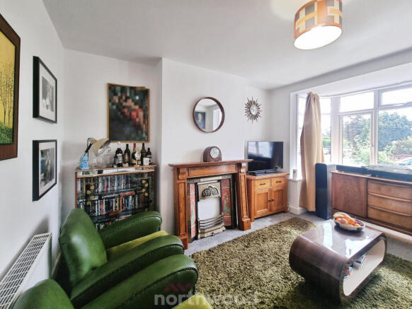 3 bed Semi-Detached for sale Image 6