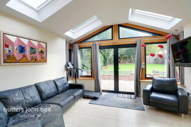 Chamberlain Court, Crewe photo 4