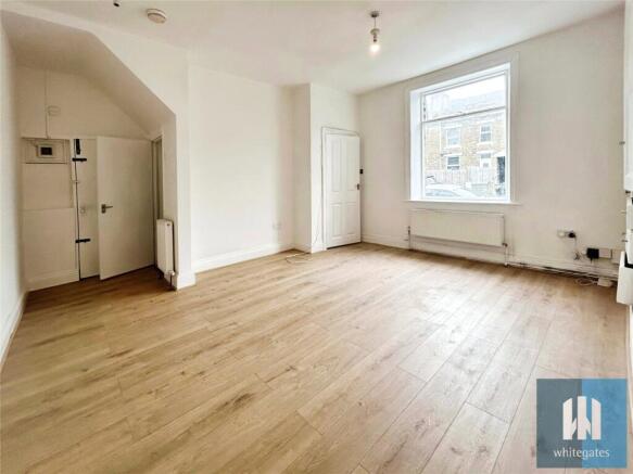 2 bed Terraced to rent Image 8