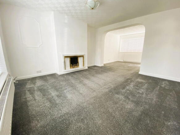4 bed Semi-Detached for sale Image 5