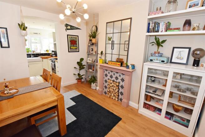 Dining room.jpg