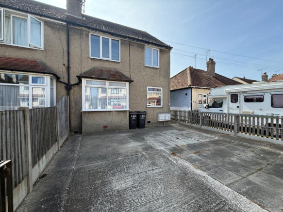 1 bed flat to rent Beaumont Avenue, Clacton-on-Se